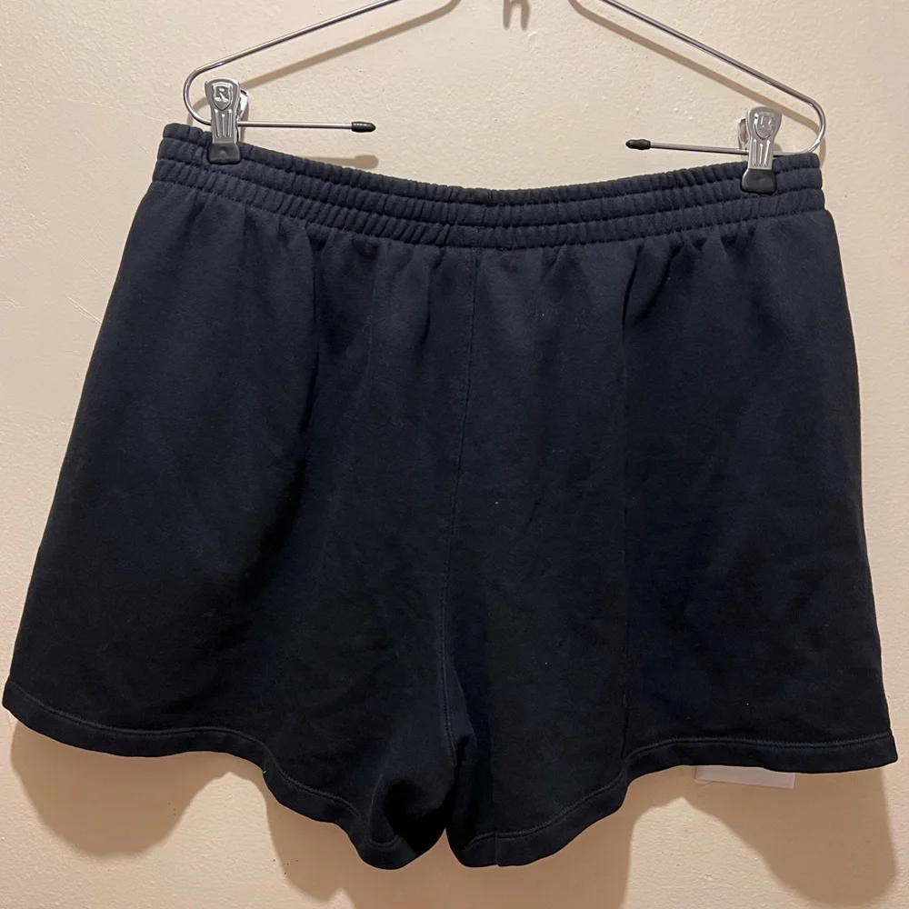 XL Shorts Adidas Essentials French Terry Shorts - Picture 8 of 9
